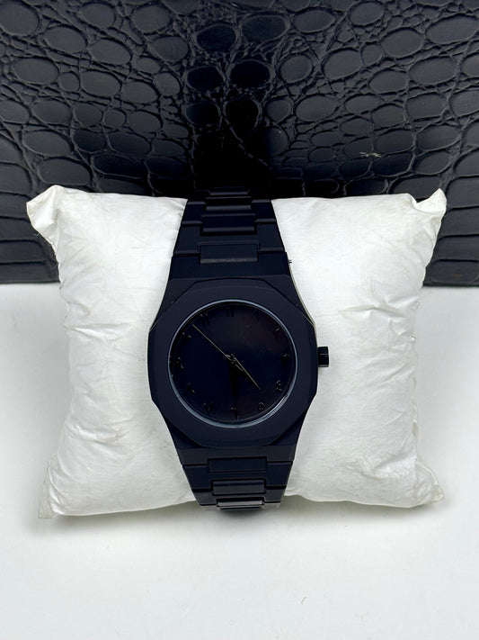 Black Aura watch