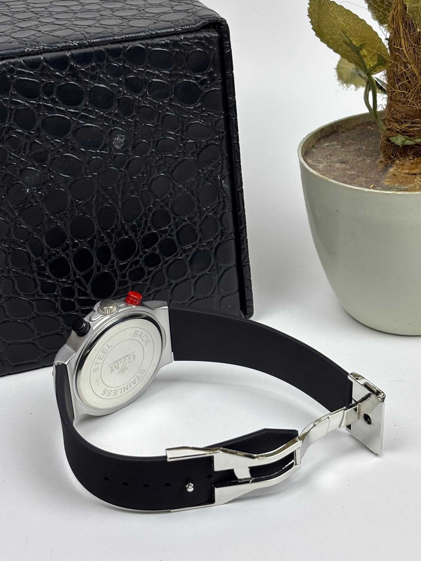 Hub Watch