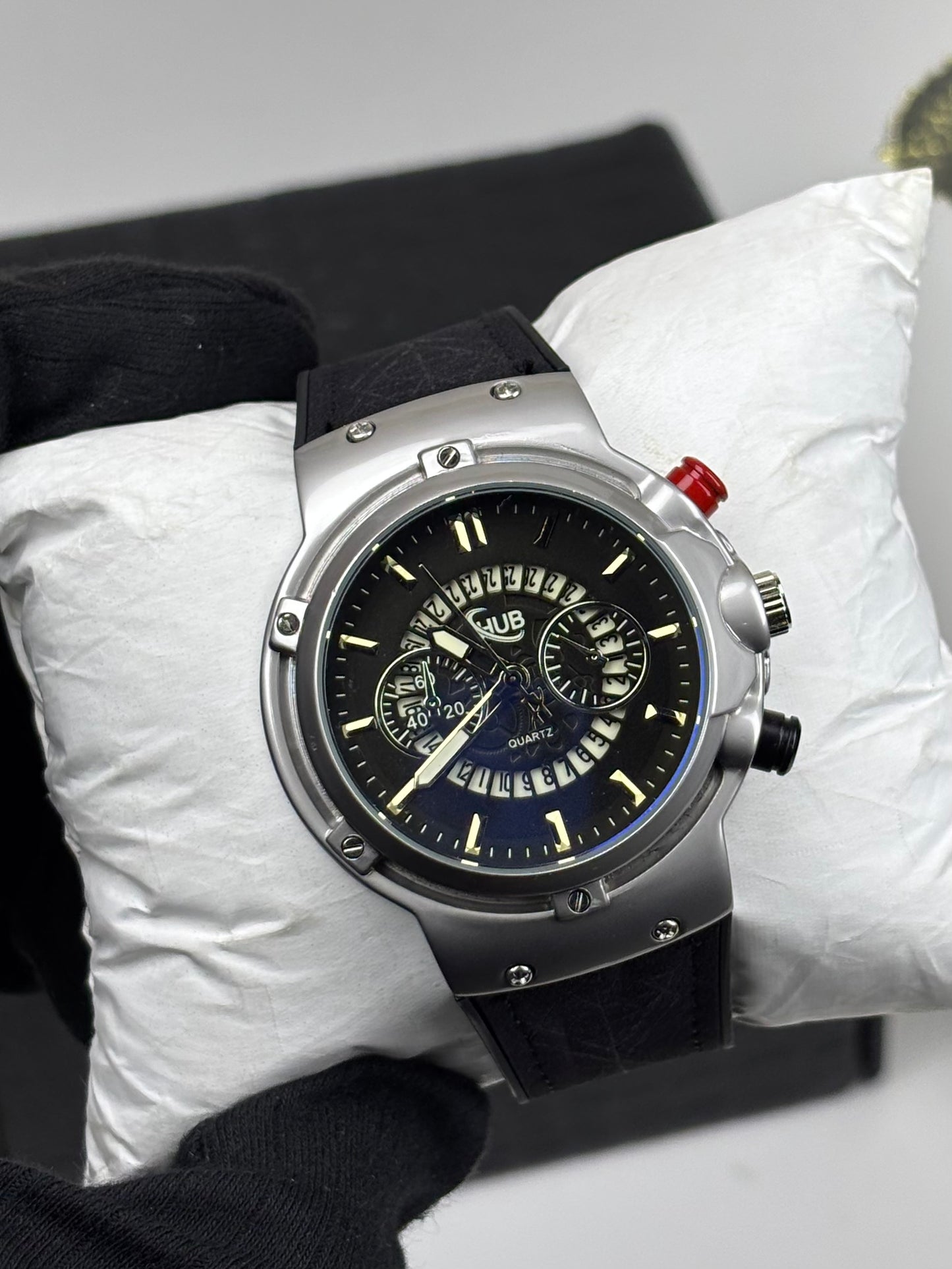 Hub Watch