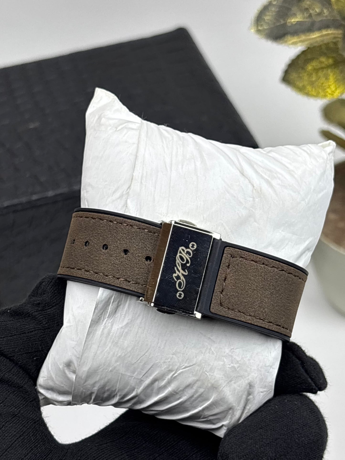 Hub Watch