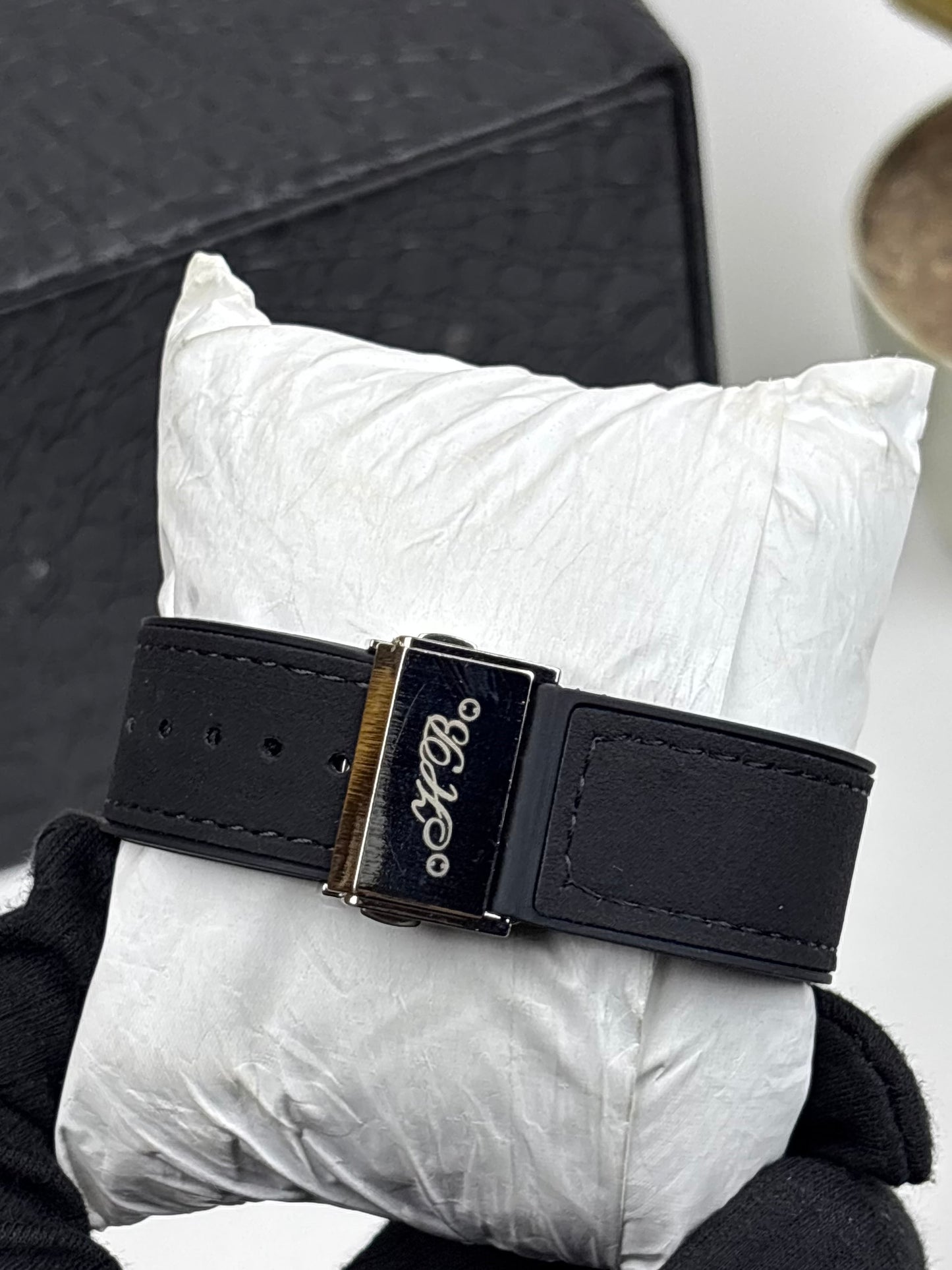 Hub Watch