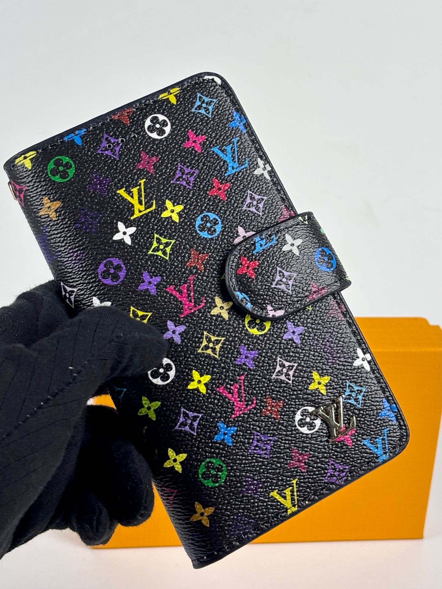 Imported Mobile Pouch