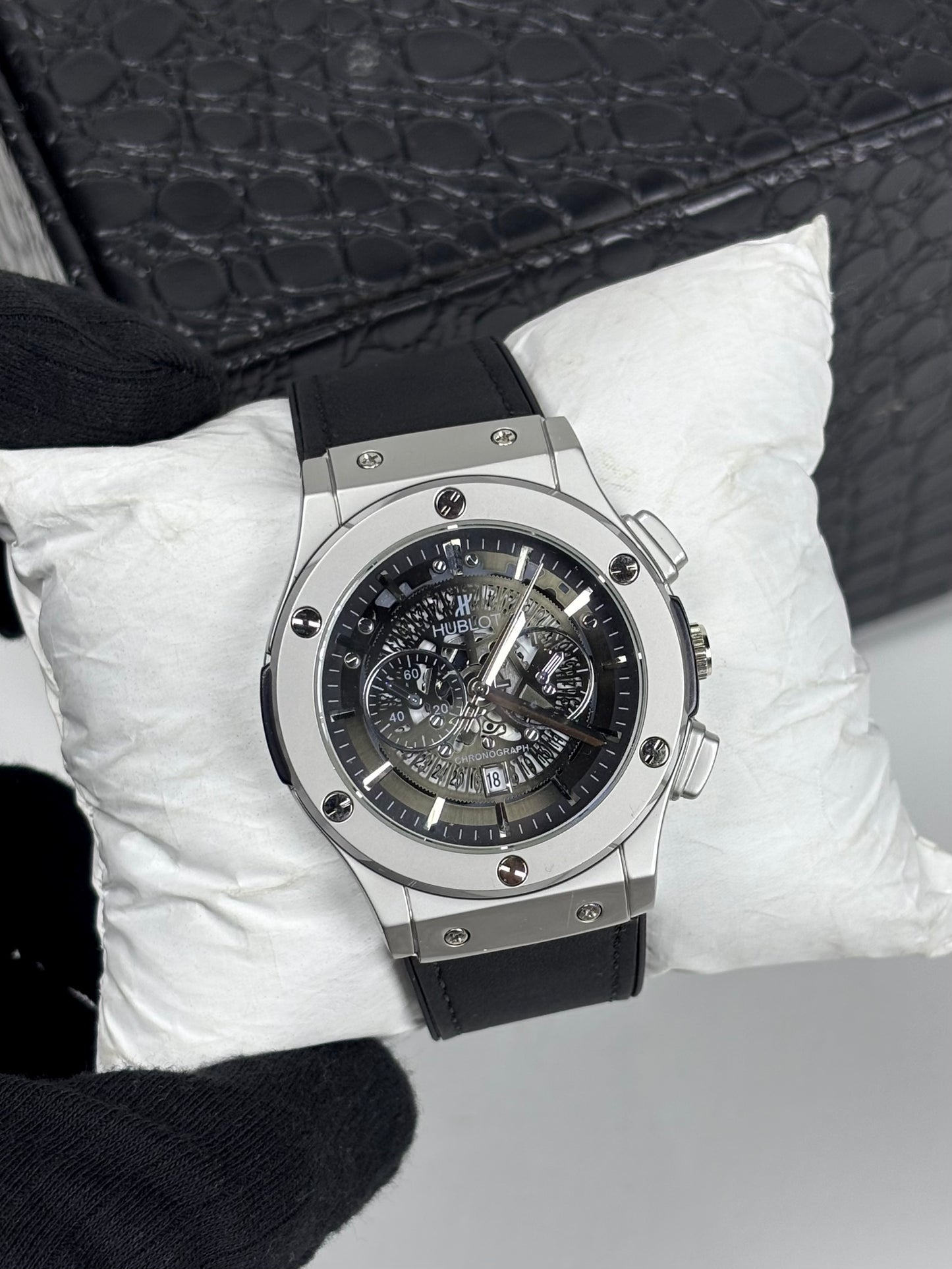 Hub Watch