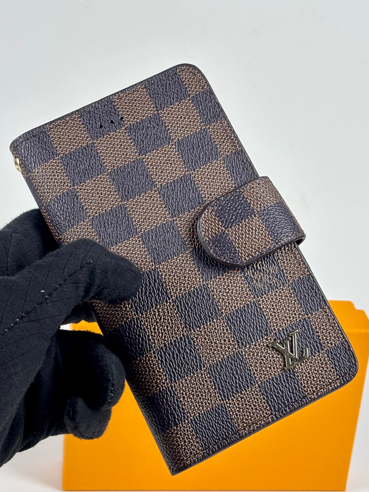 Imported Mobile Pouch