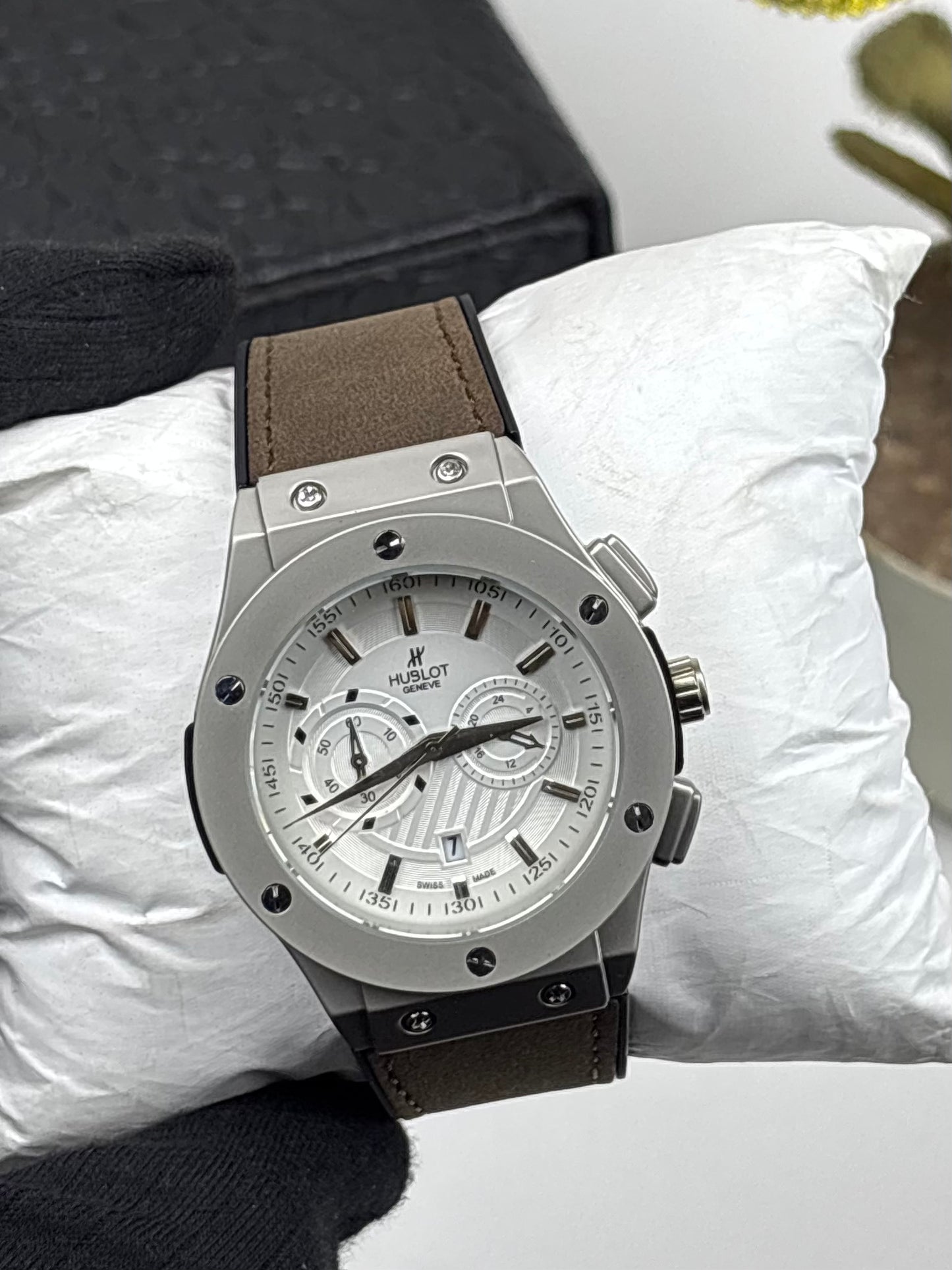 Hub Watch