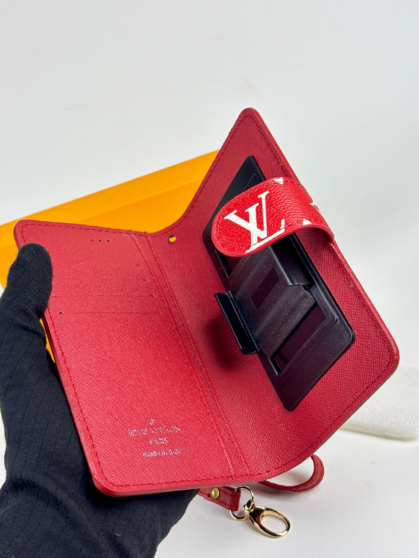 Imported Mobile Pouch